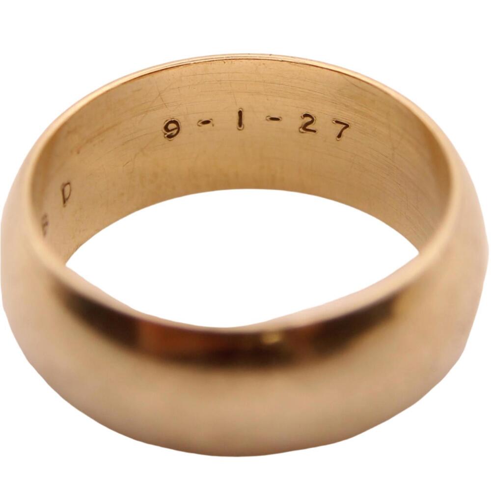 *SOLD* Vintage 14kt Yellow Gold Polished Wide Cigar Band Engraved Ring - Picture 2 of 9